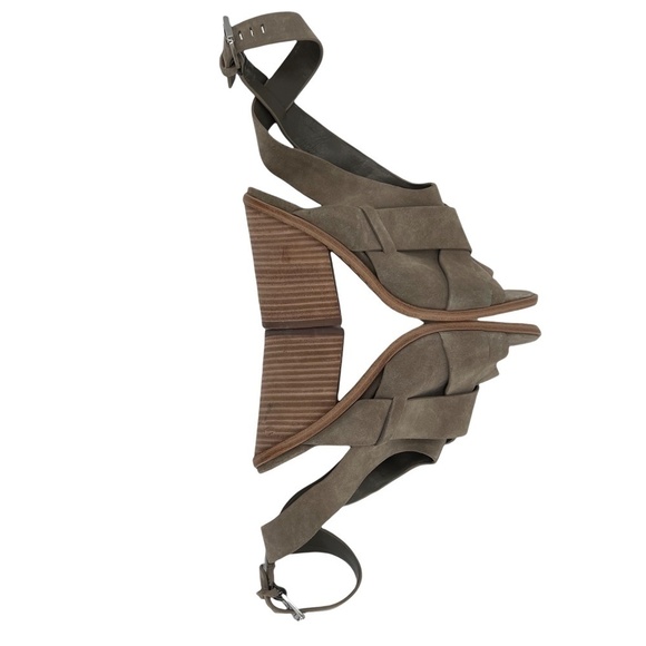 Marc Fisher Taupe Suede Valen Criss Cross Block Heel Sandals 6 Women’s - Picture 6 of 10